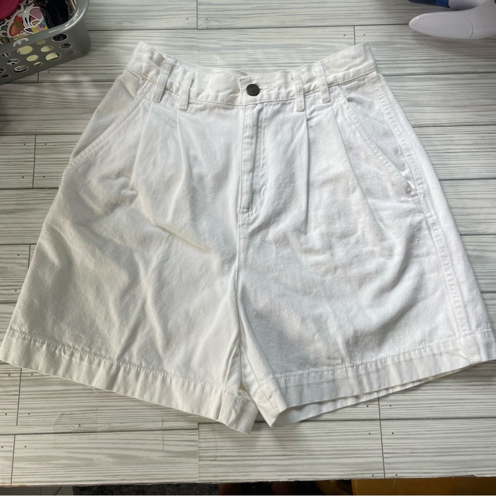Liz Wear Vintage Classic High Waisted White Women's Shorts size 2